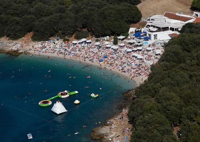 Aida Penzion Pula