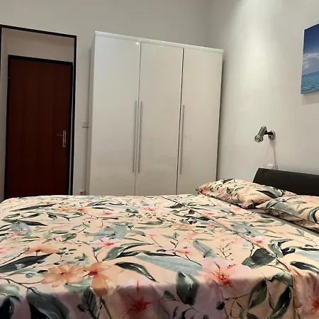 Aida Guest house