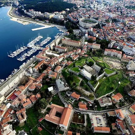 Aida 게스트하우스